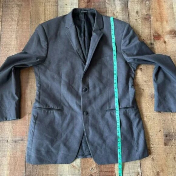 Charcoal Gray Mens Two-Button Blazer Jacket With Notched Lapel & Pockets Classic - Picture 4 of 9